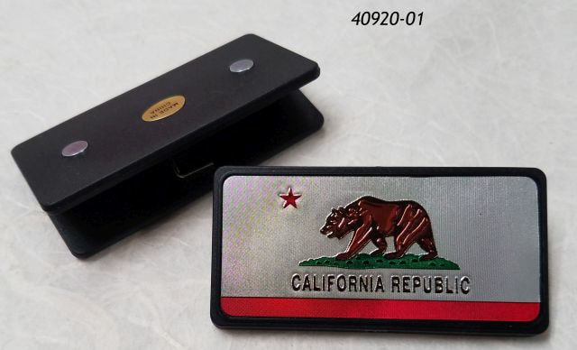 California souvenir clip magnet with bear republic flag design