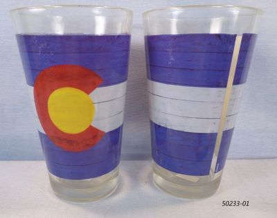 Souvenir Pint Glass with Colorado Flag Planks design